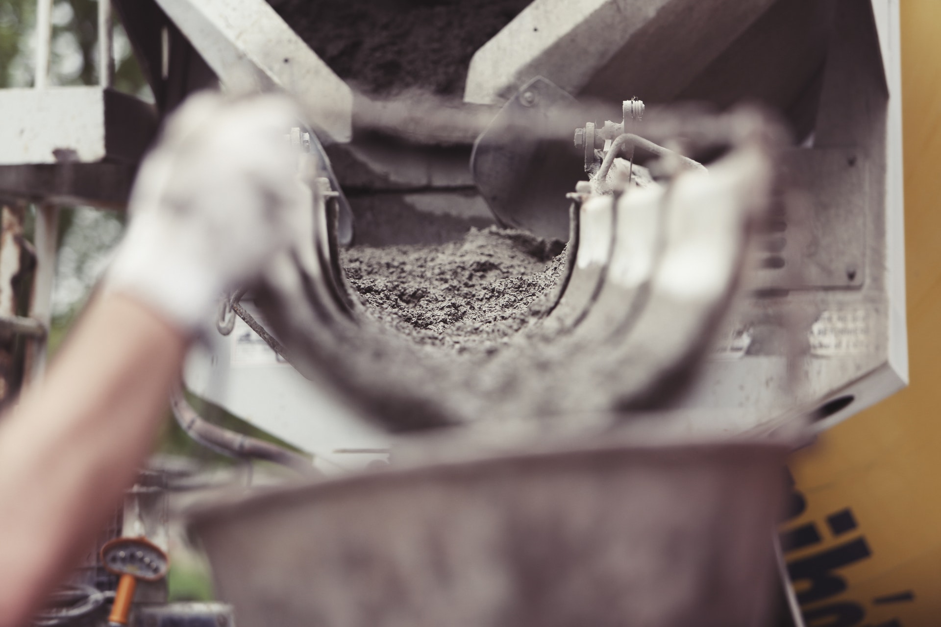 Concrete shown to reader,