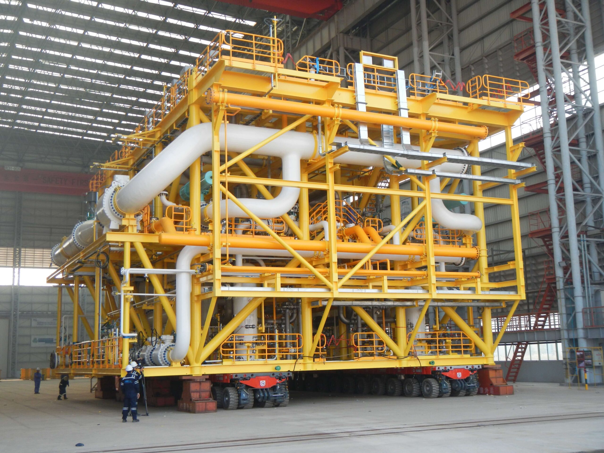 Offshore green ammonia production vessel utilizing renewable energy.