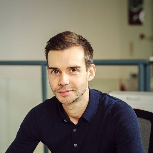 Brendan Scott discusses AI and digital transformation in the energy industry, highlighting how new technologies are helping energy companies adapt to extreme weather and evolving customer expectations.