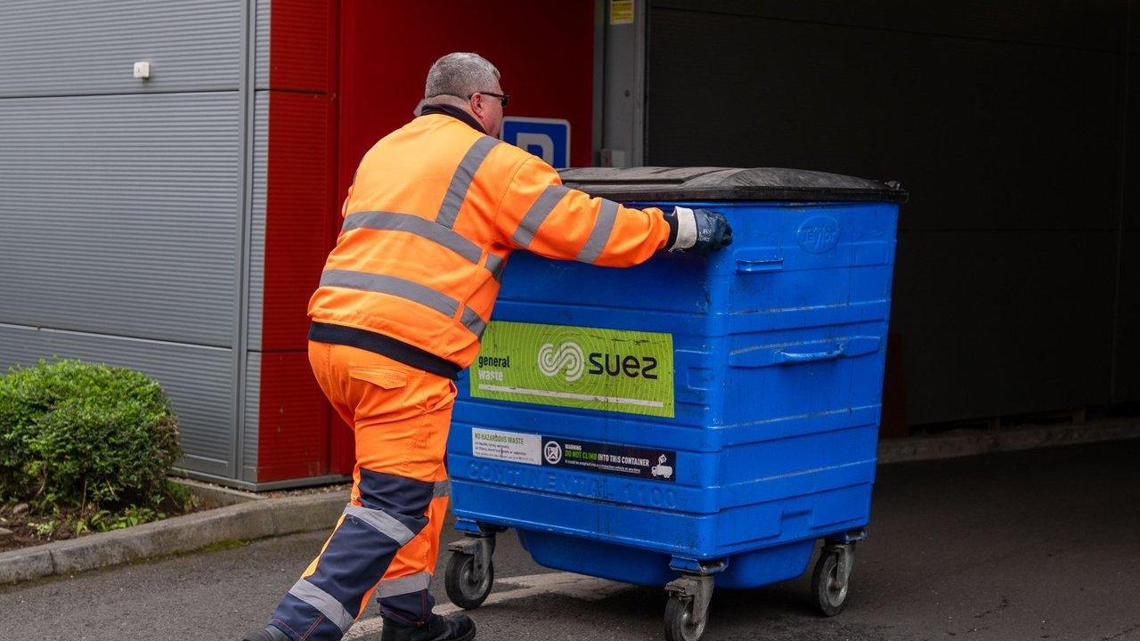 SUEZ Begins Three Year Sky Waste Contract